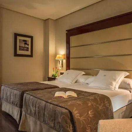 Hotel Center 4*