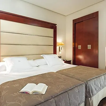 Center Hotel