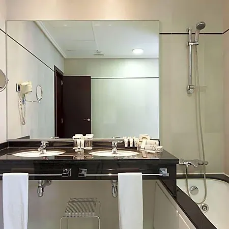 Otel Center 4*