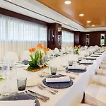 Hotel Center