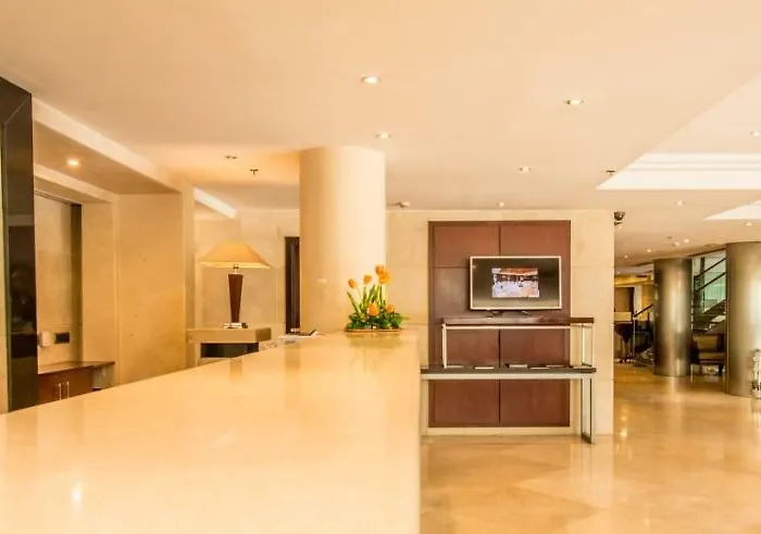 Center 4* Valencia